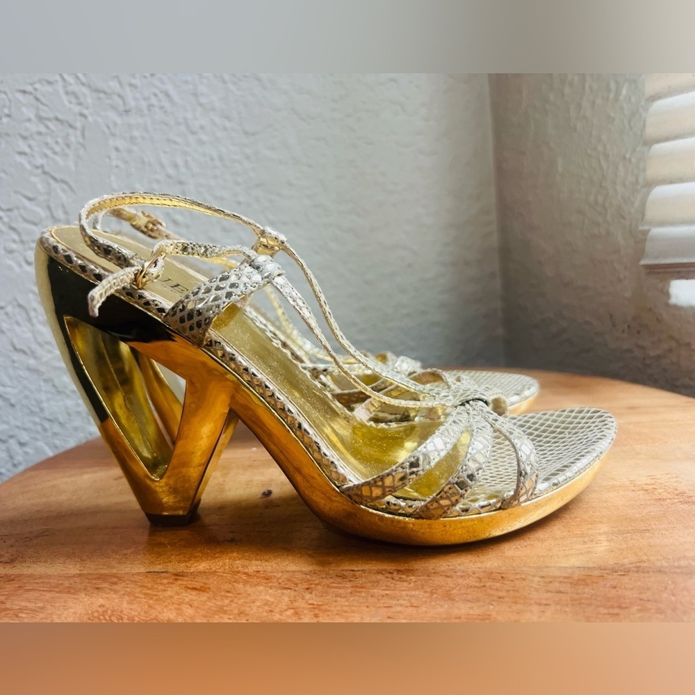GUESS BY MARCIANO GOLD SNAKESKIN HIGH HEEL SANDALS. ARCHITECTURAL HEEL size 5.5